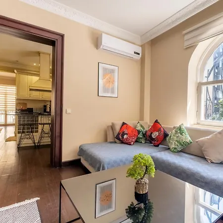 Spacious 3 Bedrooms 2 Bathrooms شقة اسطنبول