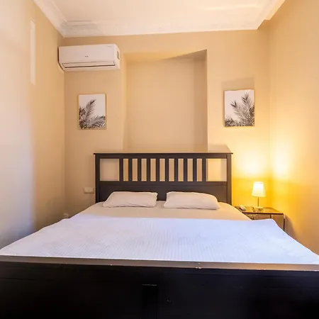 Spacious 3 Bedrooms 2 Bathrooms