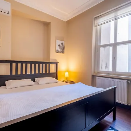 Apartment Spacious 3 Bedrooms 2 Bathrooms *