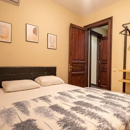 Spacious 3 Bedrooms 2 Bathrooms